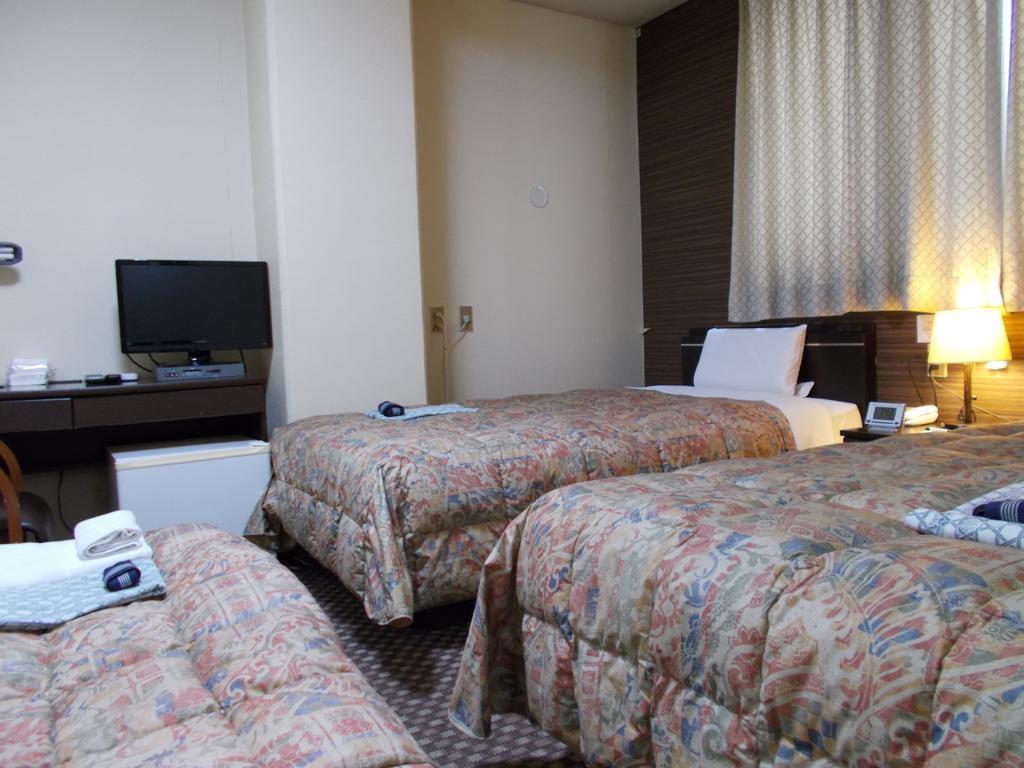 Hotel Matsuyama Hills Екстер'єр фото